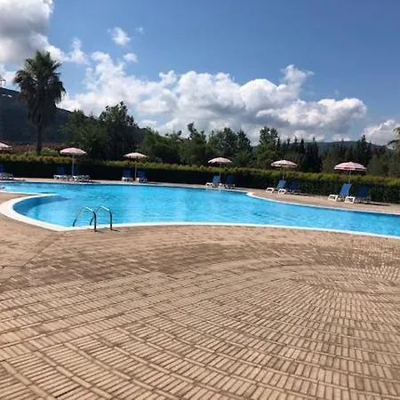 Club. One Bedroom 13g Apartment