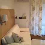 Apartment Club. One Bedroom 13g *