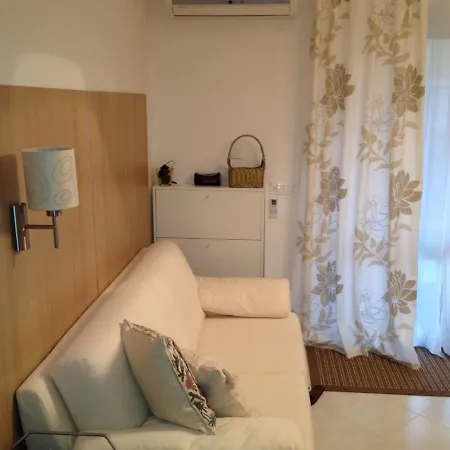 아파트 Club. One Bedroom 13g *